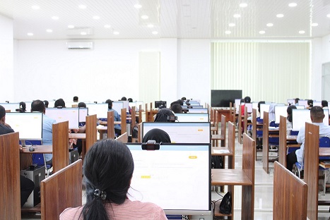 Animo Masyarakat Tinggi, Tes Tulis Calon Panwaslu Kecamatan Diikuti Ratusan Orang