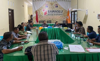 Rapat Koordinasi bersama Bawaslu : Panwaslu Se- Kota Kupang Siap Rekrut Pengawas Pemilu Kelurahan